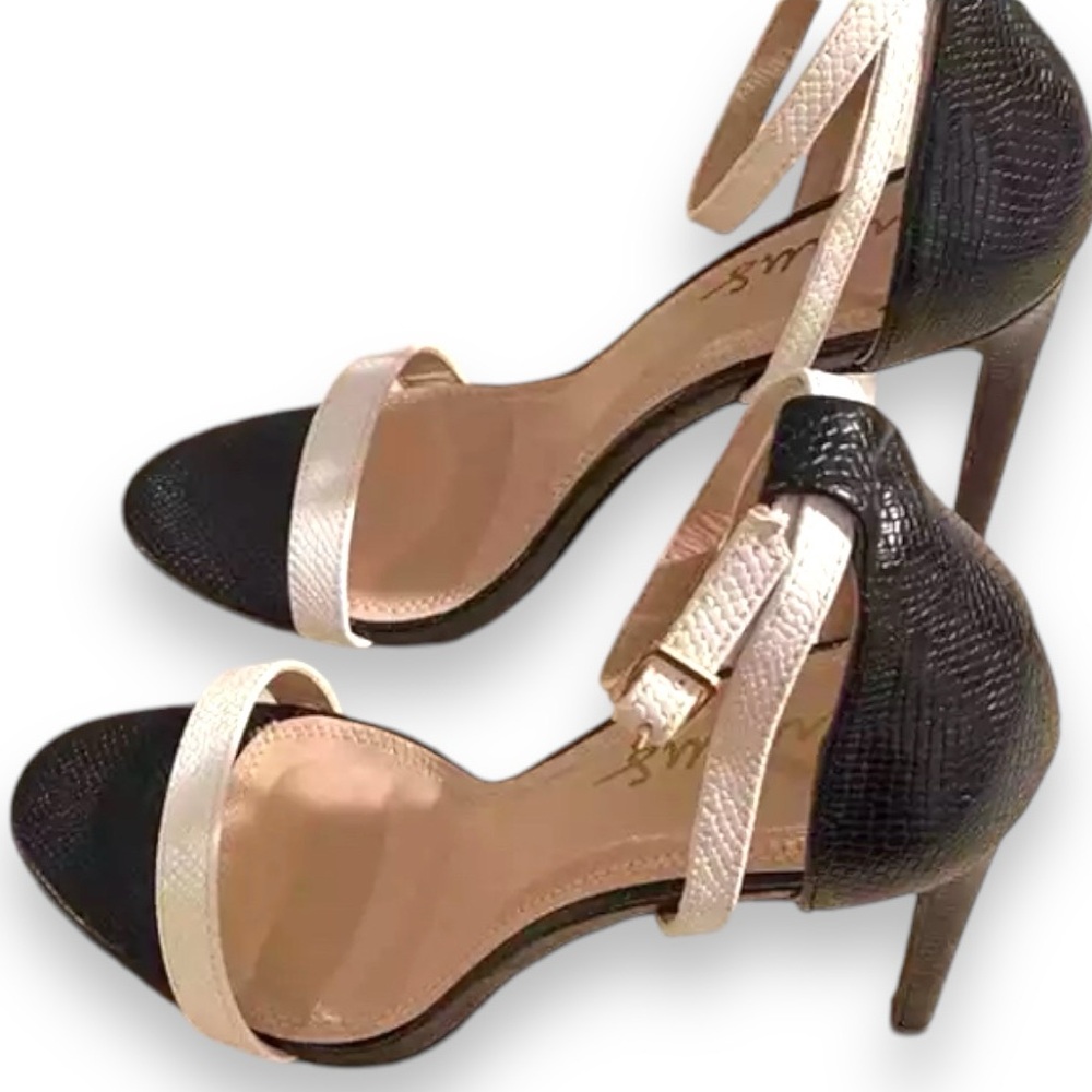 Lulu’s Remi Black and White Faux Snakeskin Ankle Strap StilettoHeels Siz…